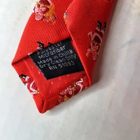 HALLMARK Men's Holiday Santa Clause Necktie - Picture 5 of 7